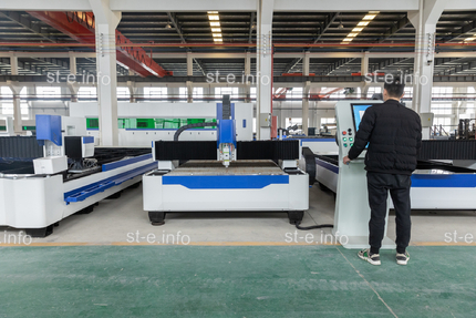 ЛАЗЕРНЫЙ СТАНОК ДЛЯ РЕЗКИ МЕТАЛЛА ST-6020R (6000*2000мм) 2kWt RAYCUS - st-e.info - Балашиха